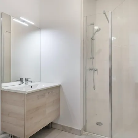 아파트 A 50m De La Plage, Bel Pour 4 *